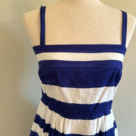 LOFT Size 0 (Fits 2-4) Blue & White Striped Fit and Flare Midi Dress - Picture 4 of 14